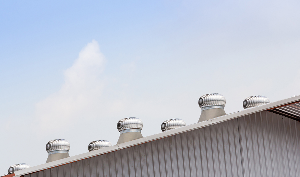 Steel Factory Roof With Spinning Ventilator